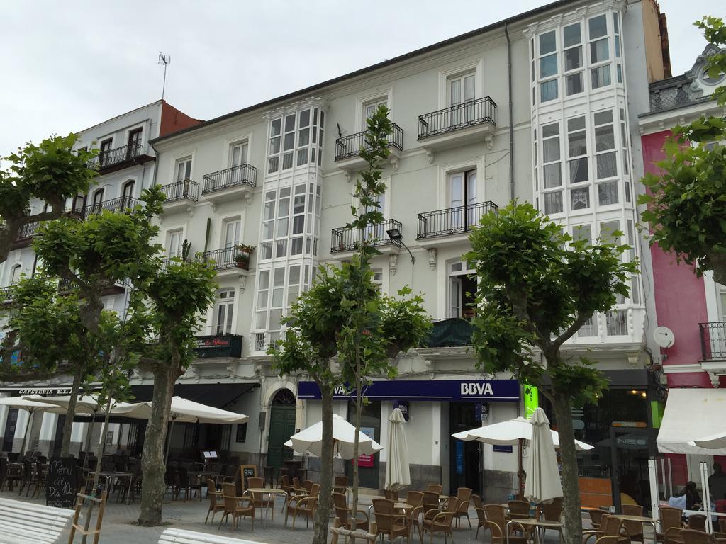 Albergue De Peregrinos La Bilbaina Santoña エクステリア 写真
