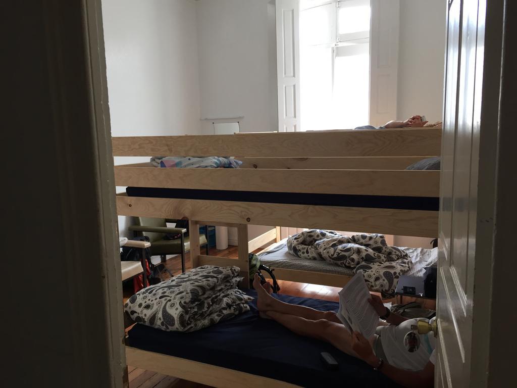 Albergue De Peregrinos La Bilbaina Santoña 部屋 写真
